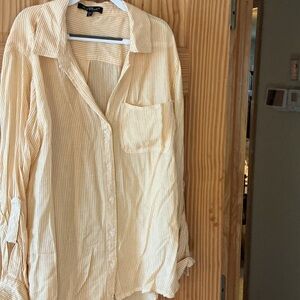 Velvet Heart Light Yellow Striped Button-Down Shirt
